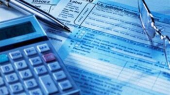 ΑΑΔΕ: Ποιες επιχειρήσεις εντάσσονται υποχρεωτικά στη διαδικασία μηνιαίας υποβολής δηλώσεων ΦΠΑ